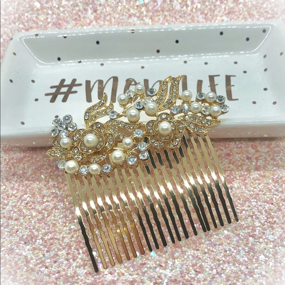 Gold Tone Diamond Pearl Hair Piece - Picture 4 of 7